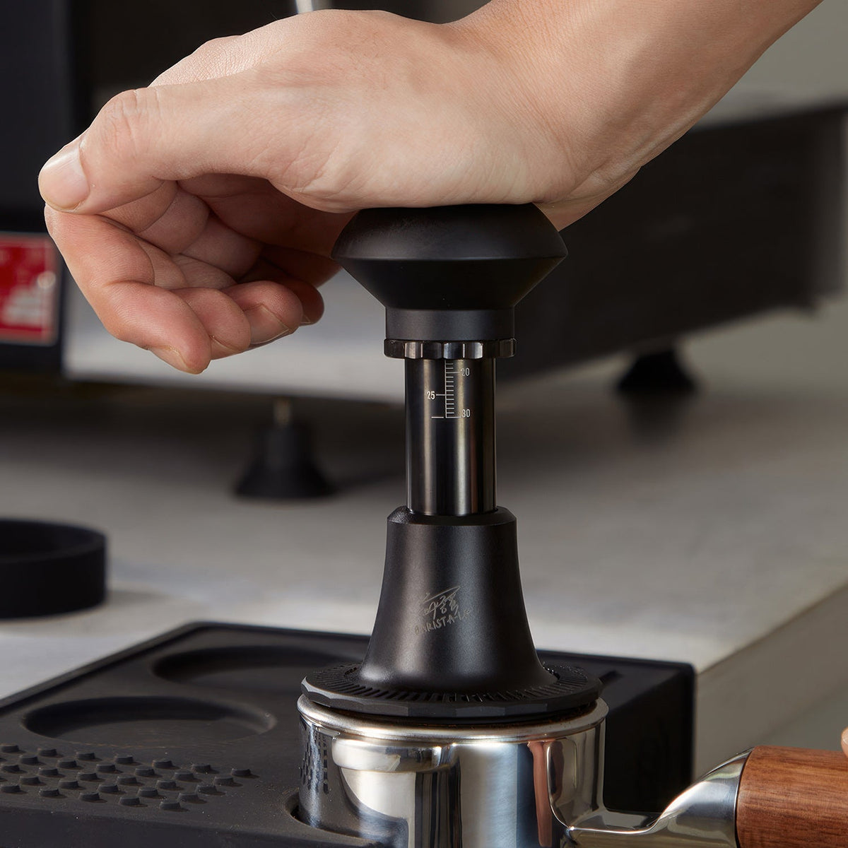 Titanium Spring-Loaded Espresso Tamper Lastaforest