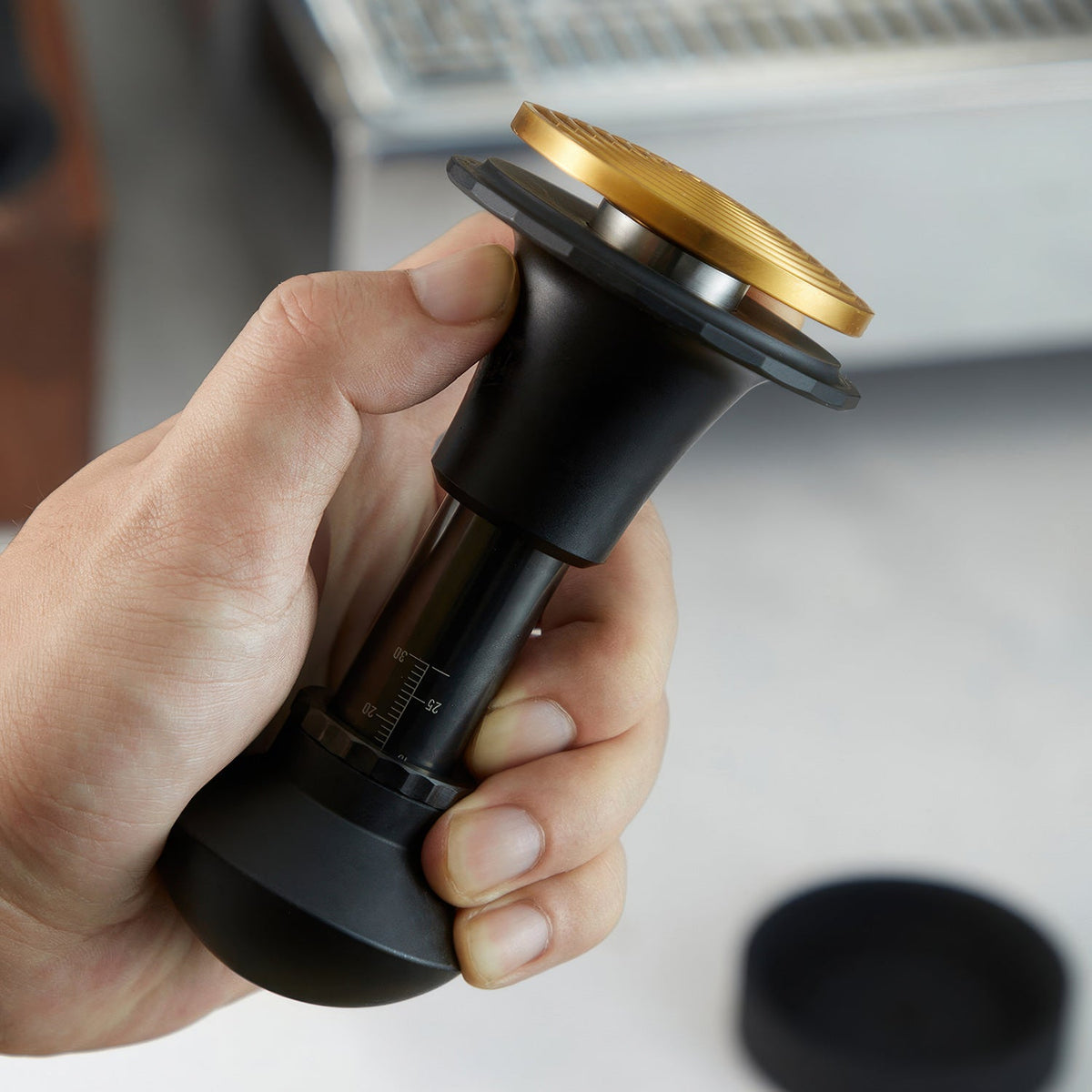 Titanium Spring-Loaded Espresso Tamper Lastaforest