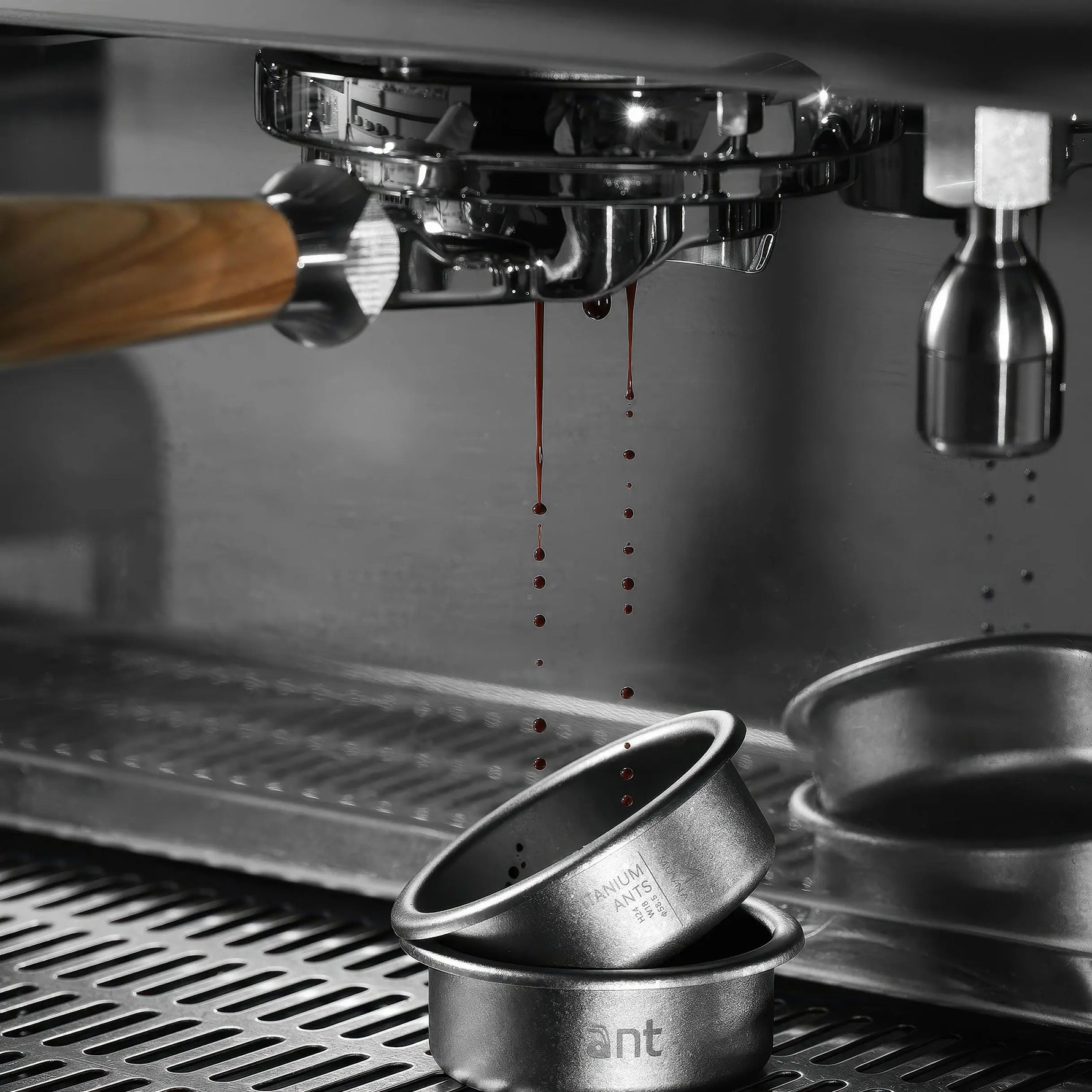 Pure Titanium Espresso Basket Lastaforest